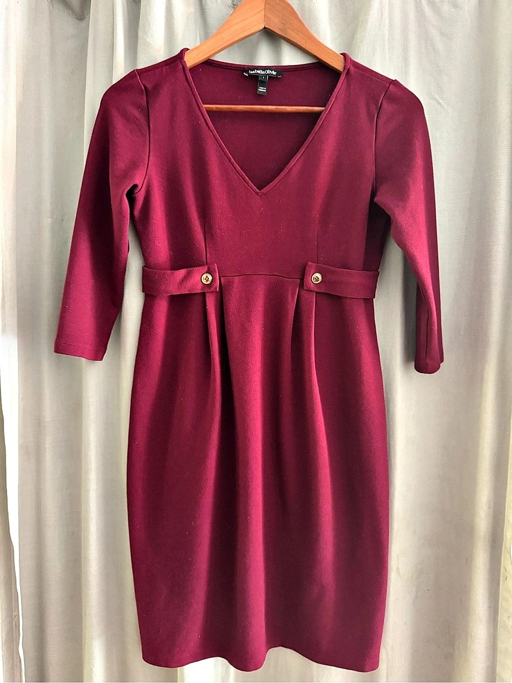 Isabella Oliver Pleated Maternity Dress V-Neck Burgundy Size 1